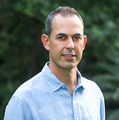 אופיר עזורי